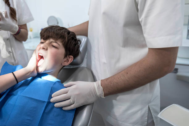 Best Orthodontic Emergency Dentist in Smith Mills, MA